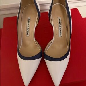 Manolo Blahnik White and Navy Stillethos